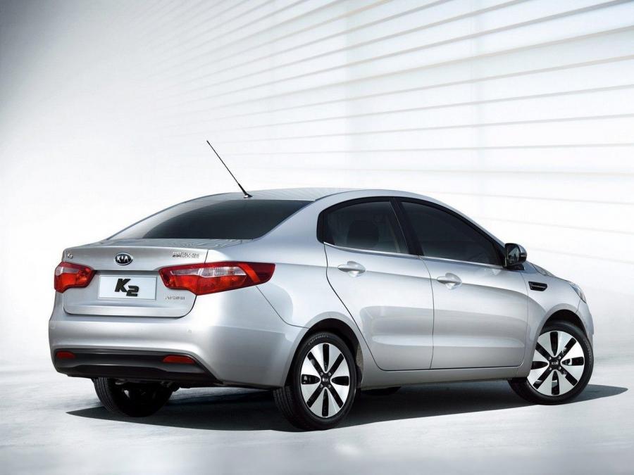  Kia K2 2011 года  (фото 3 из 13)